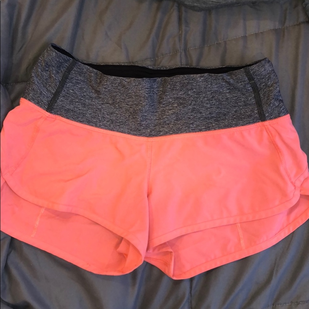 salmon colored lululemon hotty hot shorts